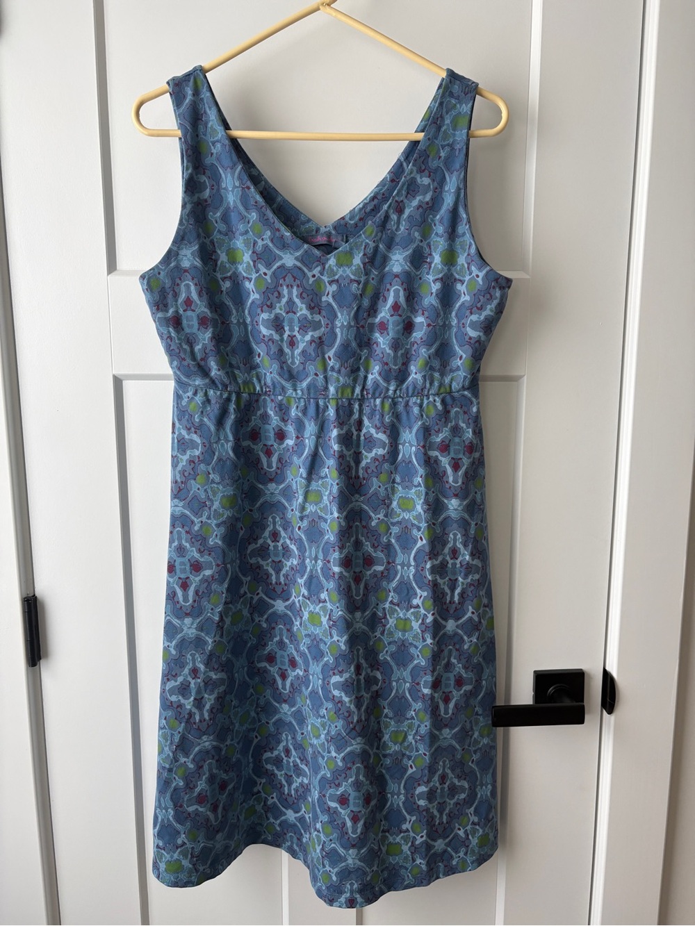 Blue patterned sleeveless V-neck dress by Fresh Produce Large